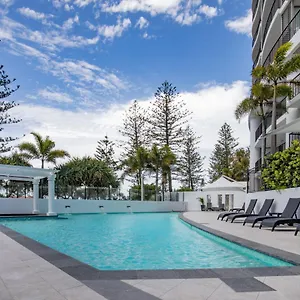 Апарт-отель Mantra Coolangatta Голд-Кост